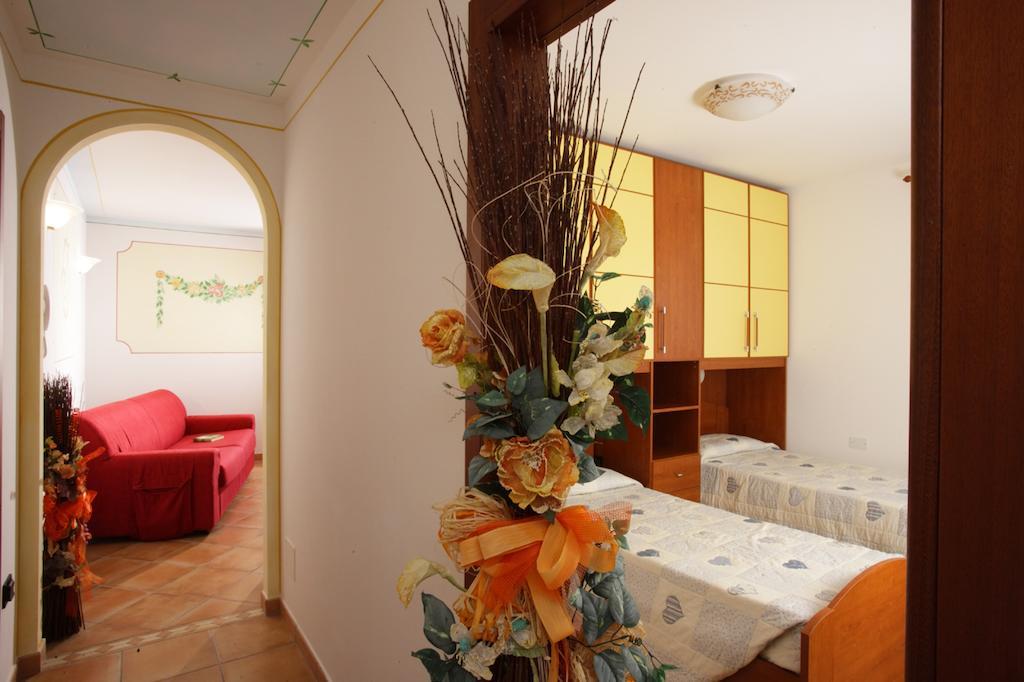 Villa Gardenia Molveno Pokój zdjęcie